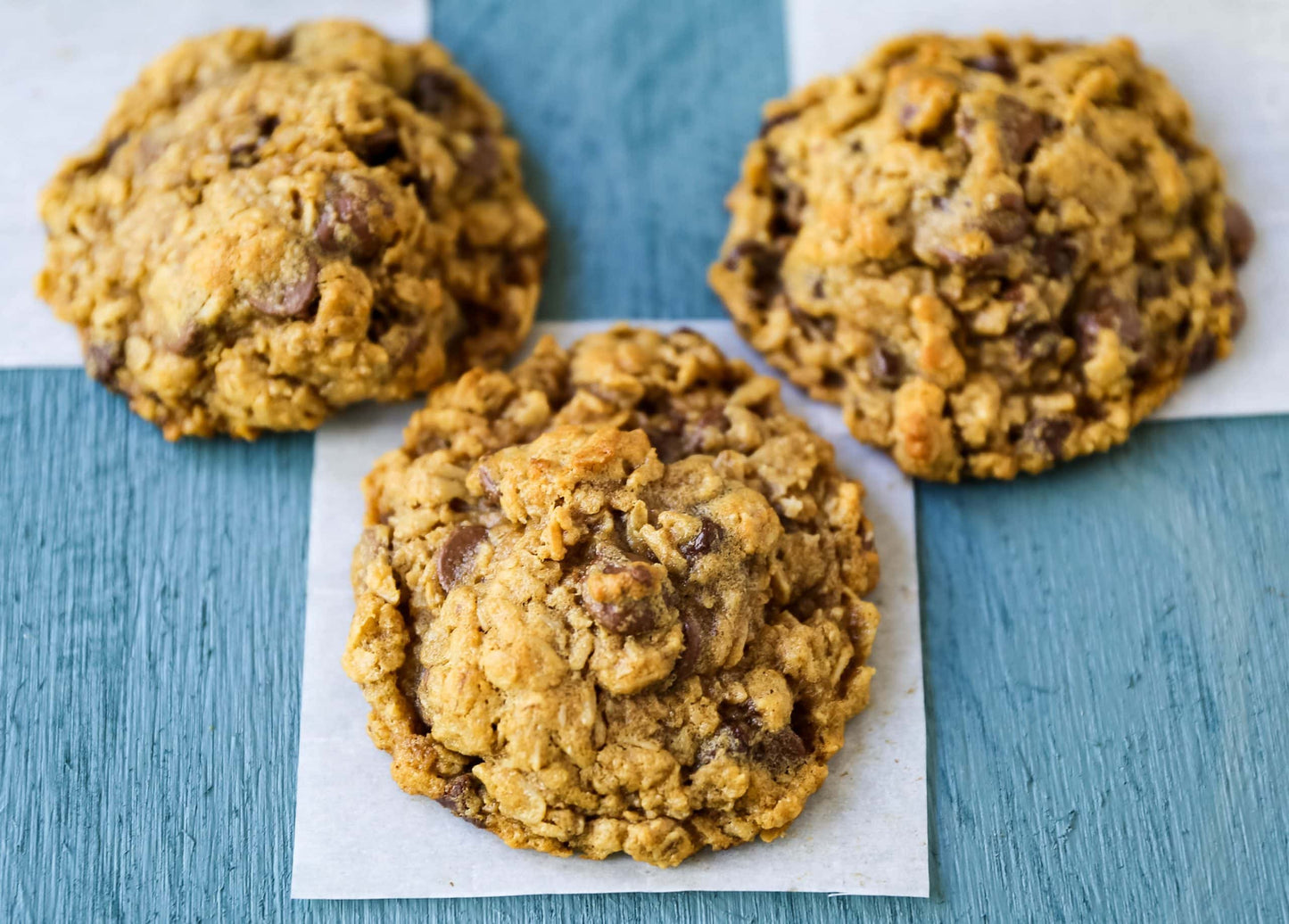 Peanut Butter Chocolate Oatmeal Cookie (GLUTEN FREE)